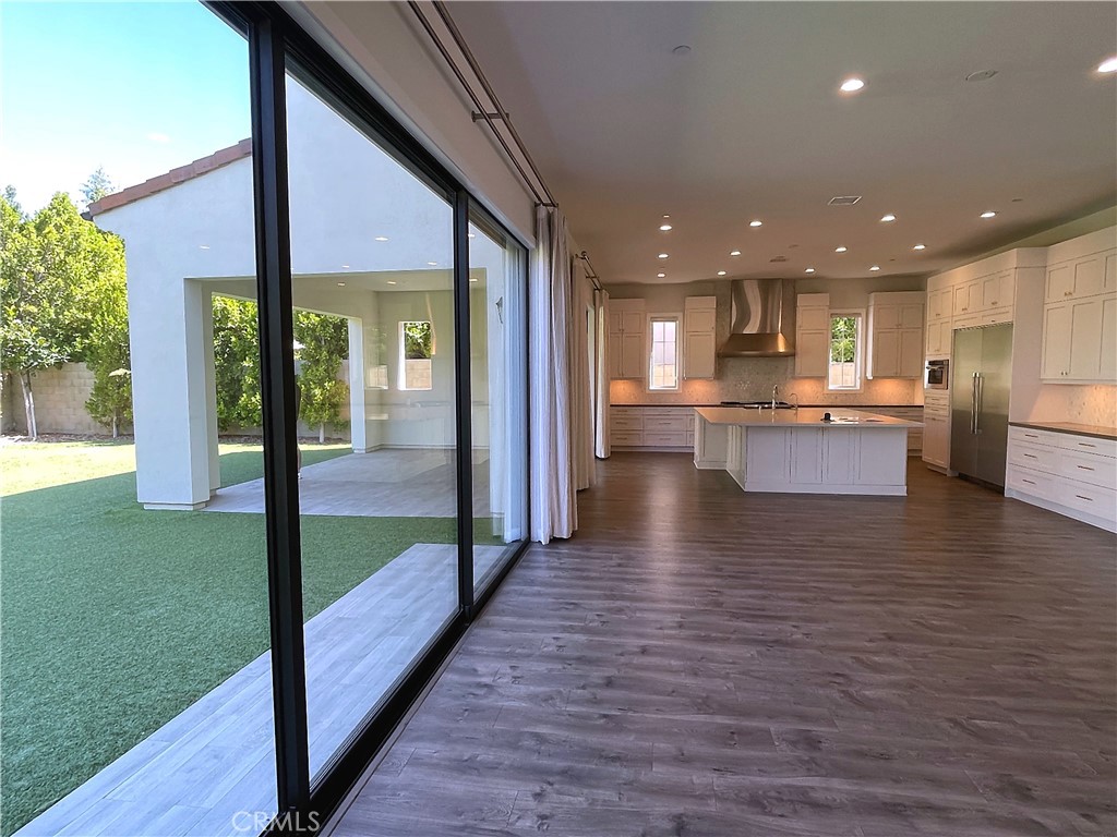 57 Pulsa Property Photo 12