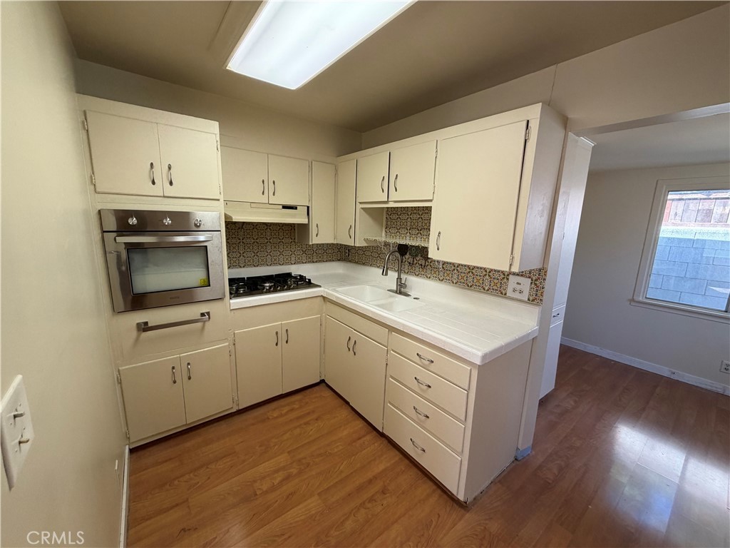 2053 N Garfield Property Photo 5