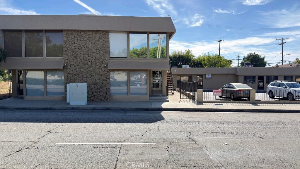 416 S Rosemead Boulevard Property Photo 1