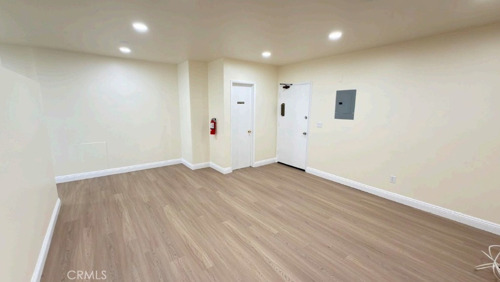 416 S Rosemead Boulevard Property Photo 3