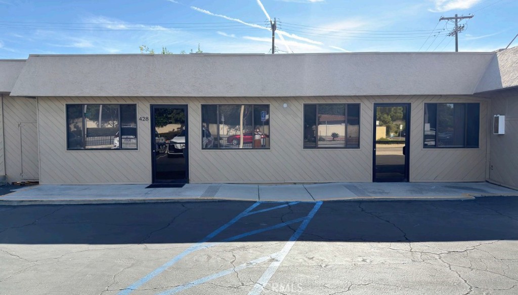 428 S Rosemead Boulevard Property Photo 1