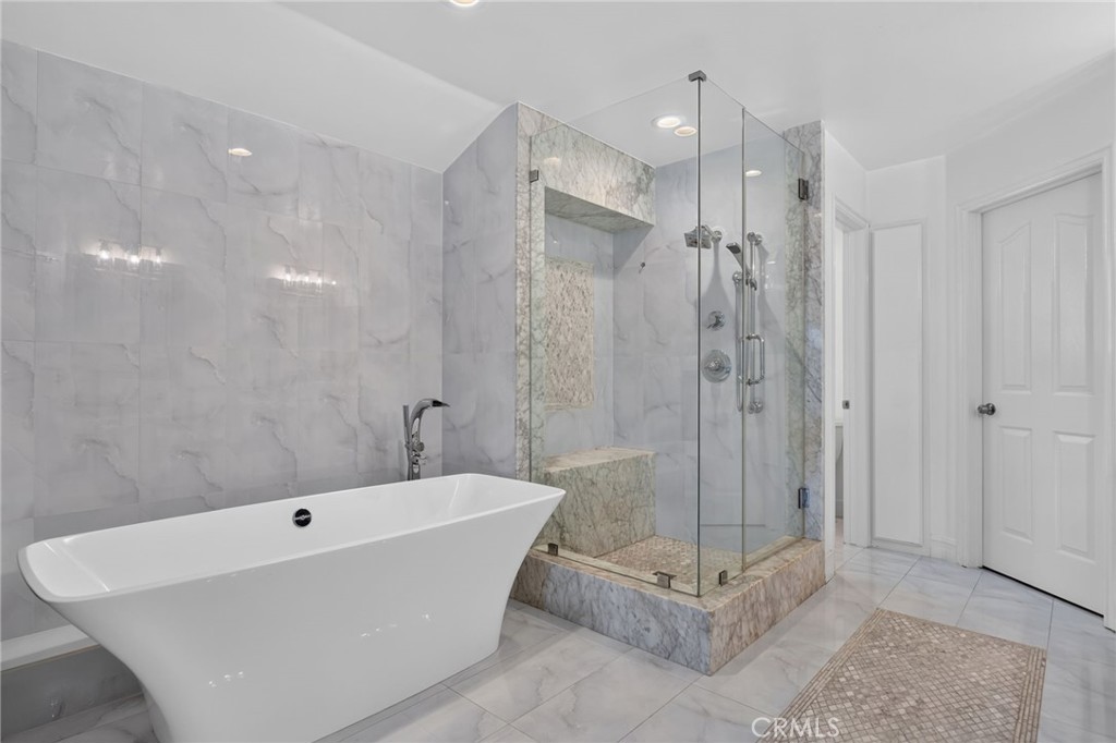 207 18th Street Property Photo 42