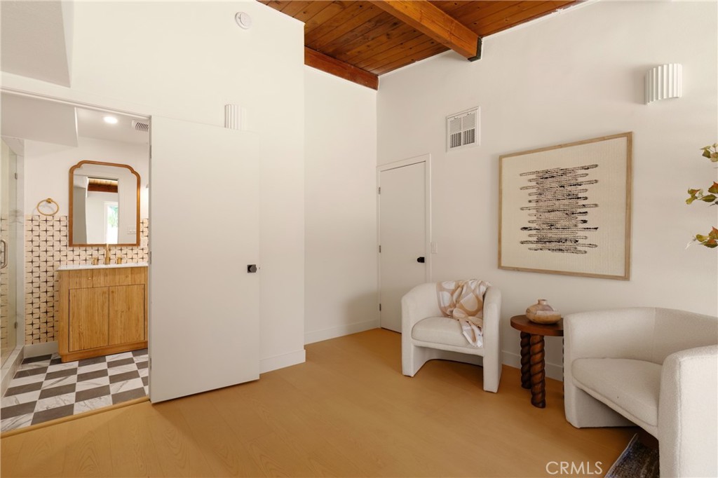 6246 Fallbrook Property Photo 19