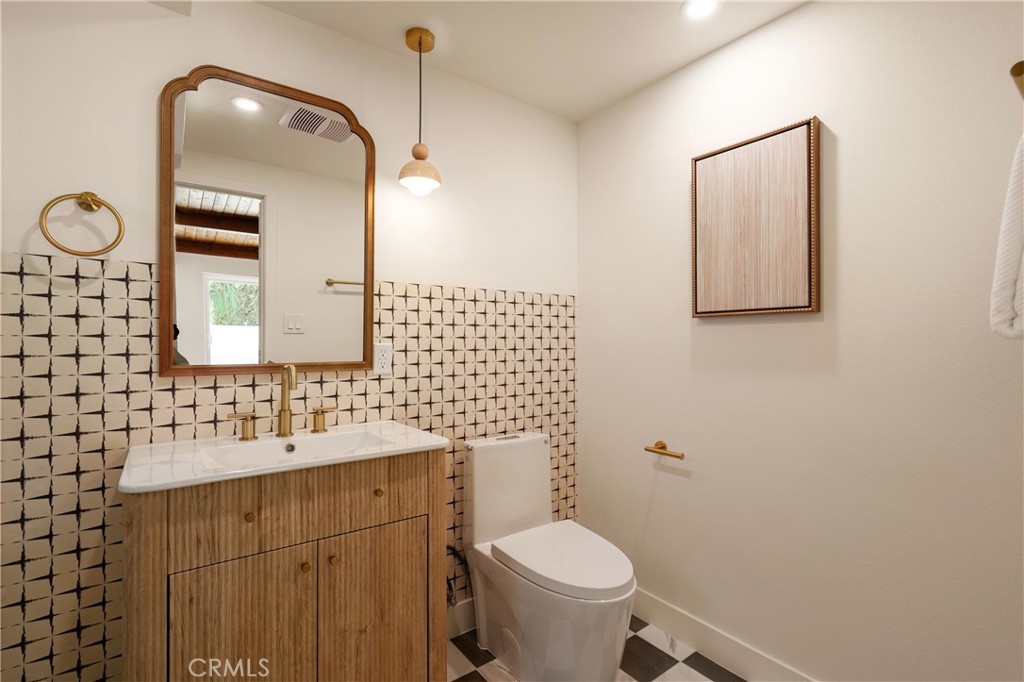 6246 Fallbrook Property Photo 23