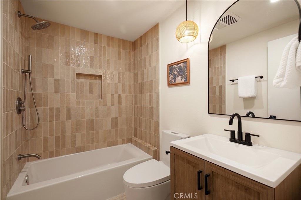 6246 Fallbrook Property Photo 25