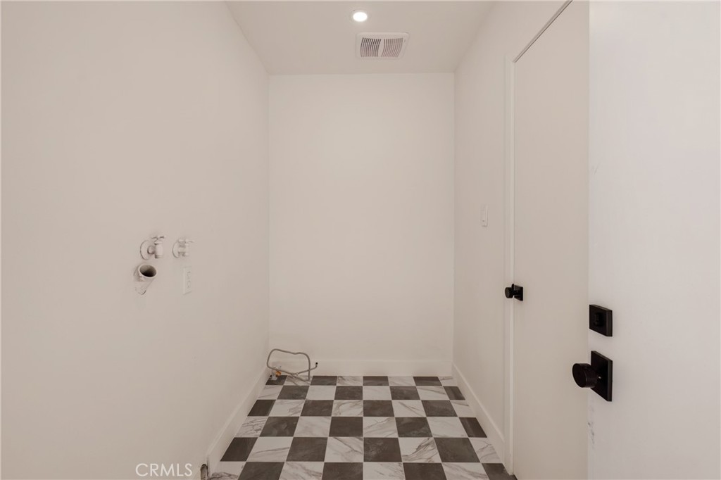 6246 Fallbrook Property Photo 27