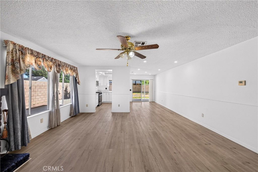 7616 Della Property Photo 10