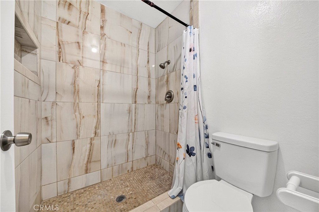7616 Della Property Photo 12