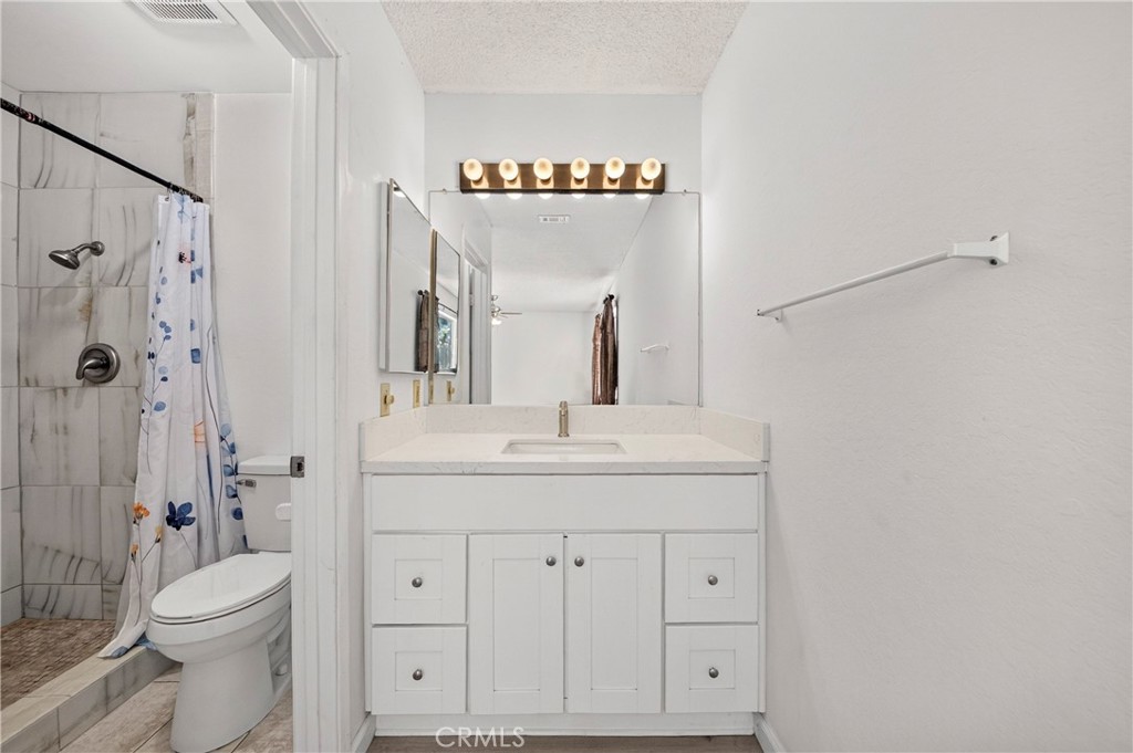 7616 Della Property Photo 14