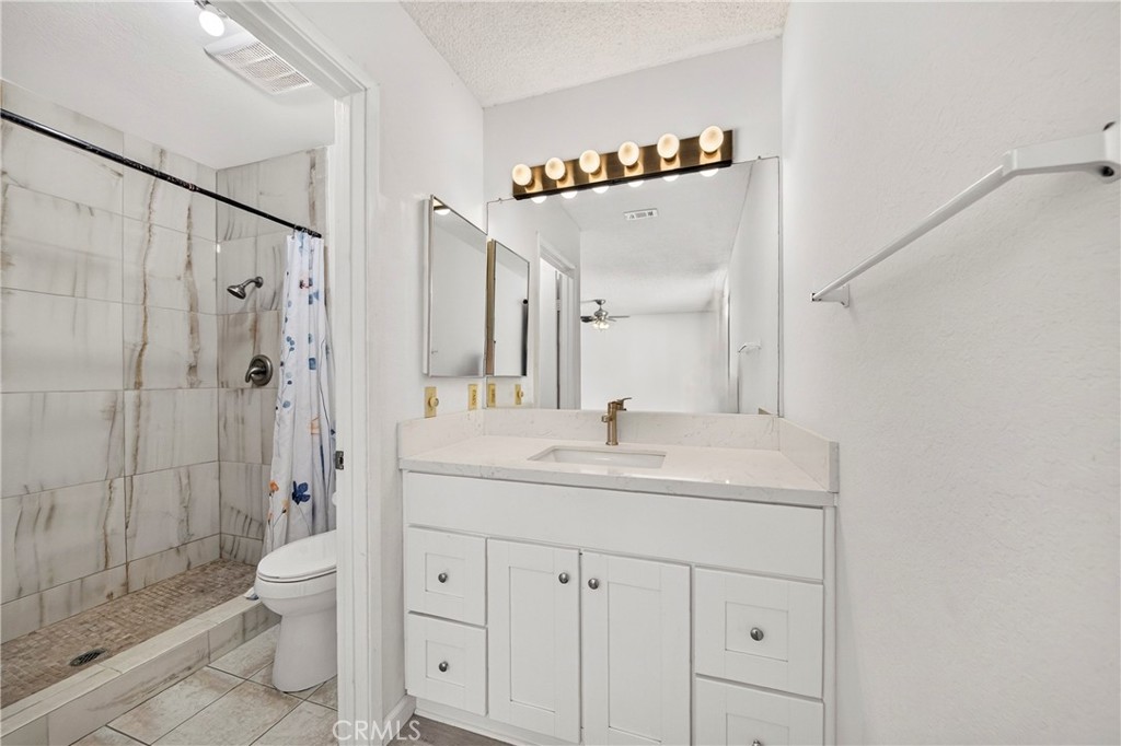 7616 Della Property Photo 16