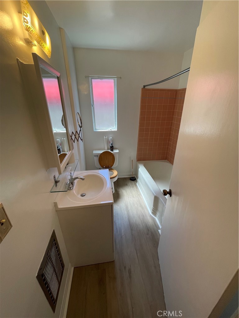 733 W Oceanview Avenue Property Photo 13
