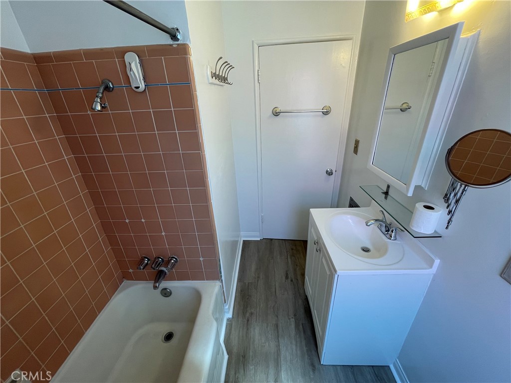 733 W Oceanview Avenue Property Photo 15