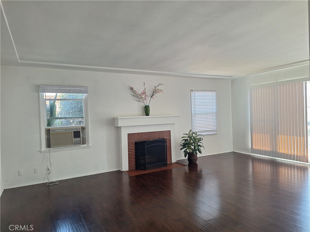 9637 Ancourt Property Photo 4