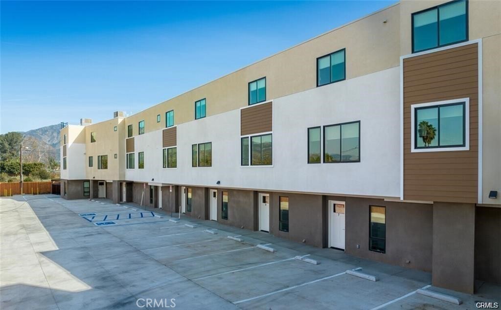 4251 E Live Oak Avenue 10 Property Photo 1
