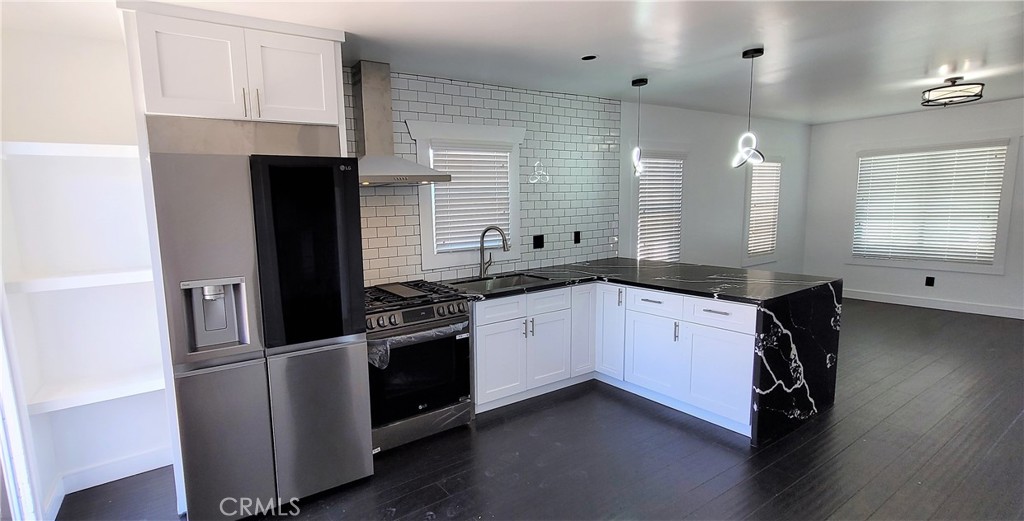 3217 Folsom Street Property Photo 3