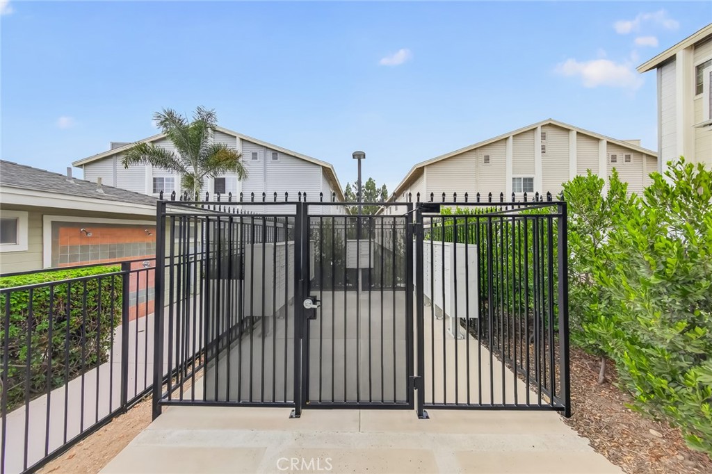 777 S Citrus 217 Property Photo 19