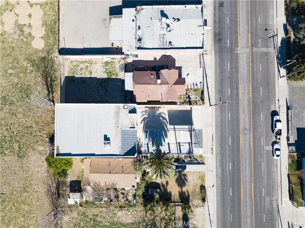 334 S Arrowhead Avenue Property Photo 4