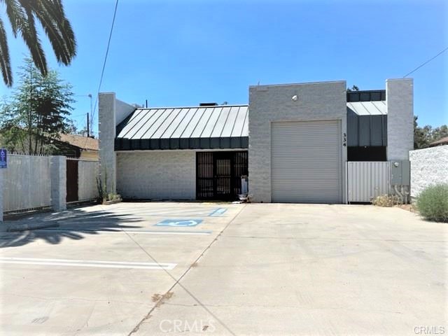 334 S Arrowhead Avenue Property Photo 5