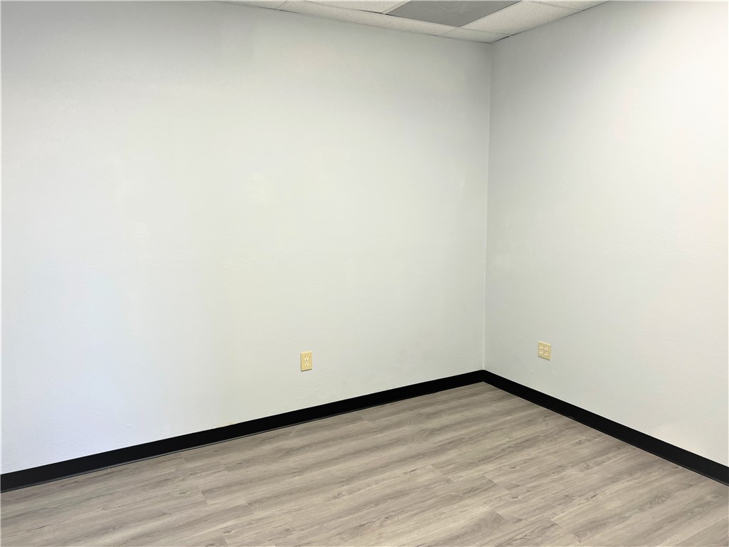 334 S Arrowhead Avenue Property Photo 10