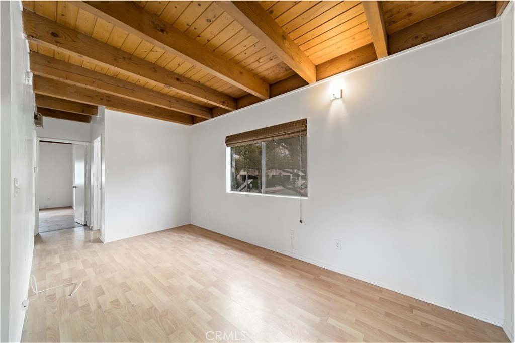 400 N Maple Drive A Property Photo 3