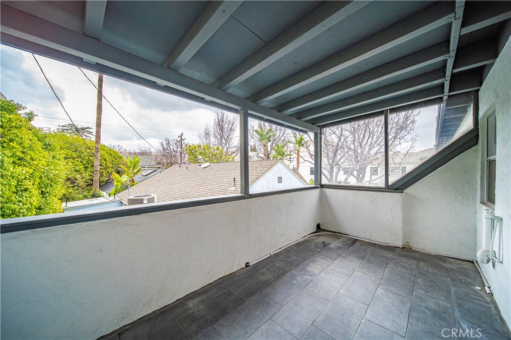 400 N Maple Drive A Property Photo 12