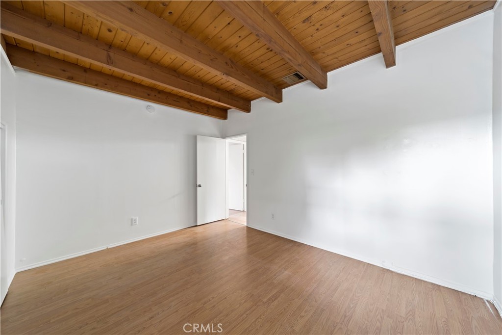 400 N Maple Drive A Property Photo 14
