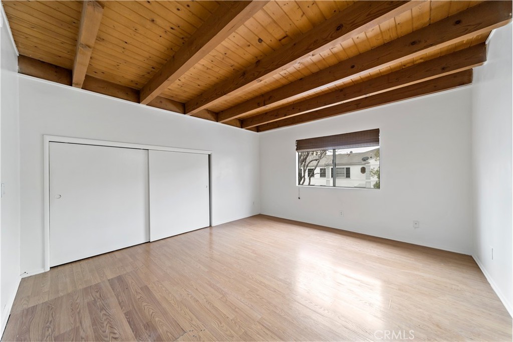 400 N Maple Drive A Property Photo 16