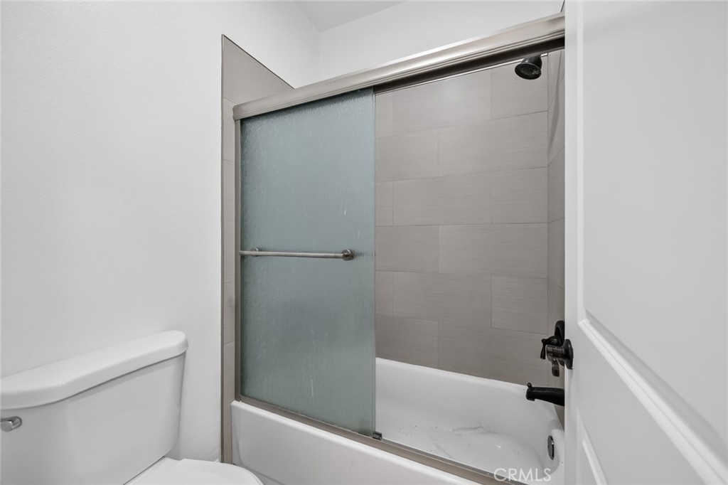 1026 S Marengo Ave. 2 Property Photo 20