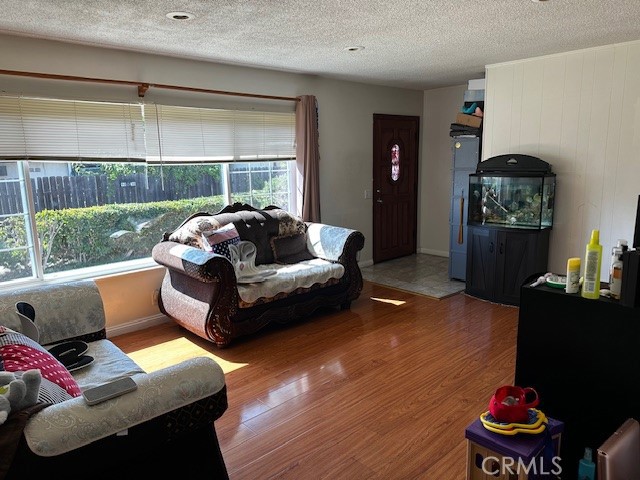 9832 E Lemon Property Photo 3