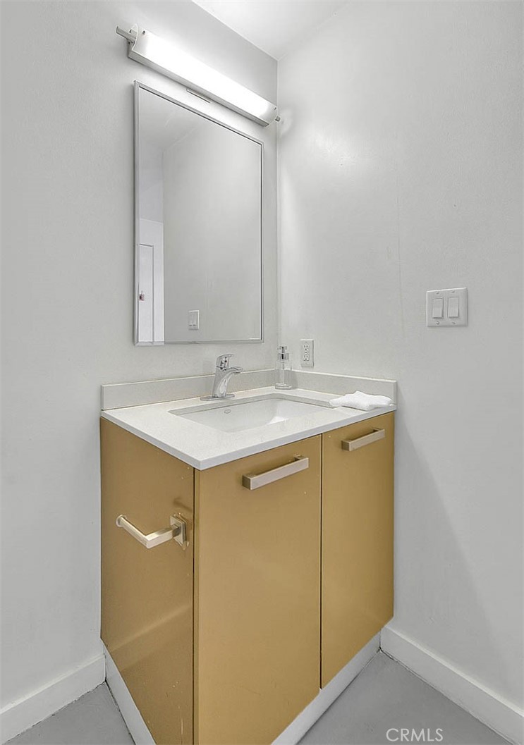 217 S Marengo 110 Property Photo 19