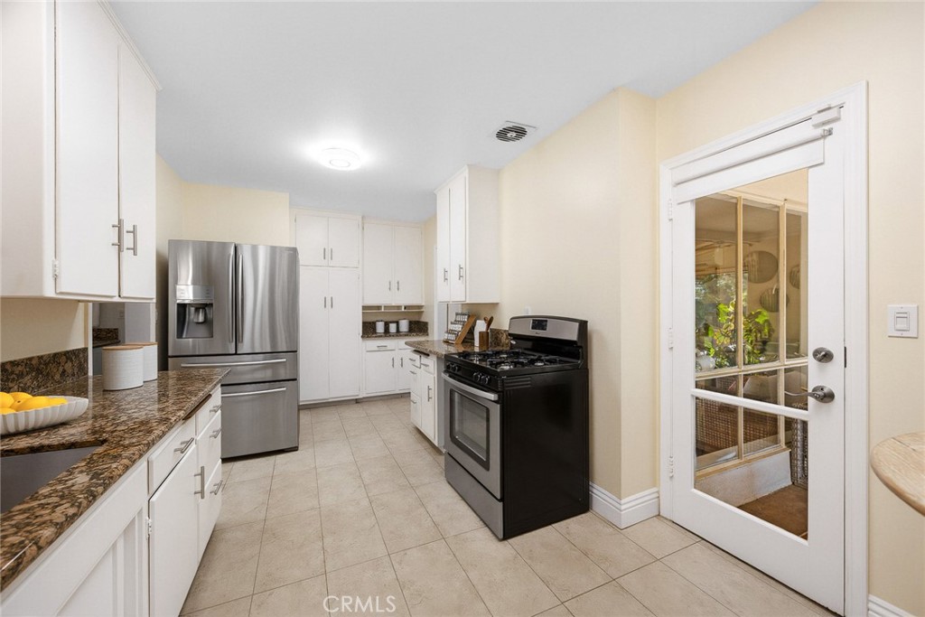 1301 S Lincoln Avenue Property Photo 26
