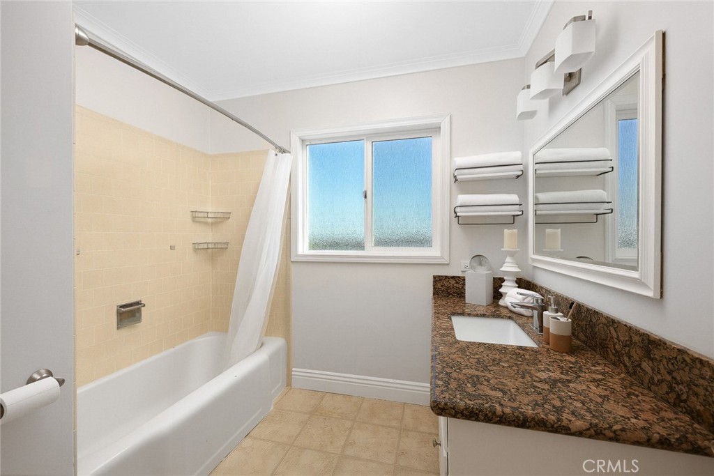 1301 S Lincoln Avenue Property Photo 29