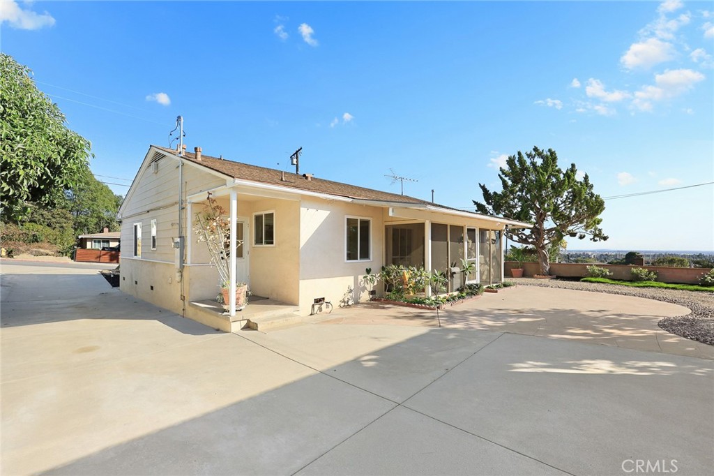 1301 S Lincoln Avenue Property Photo 45