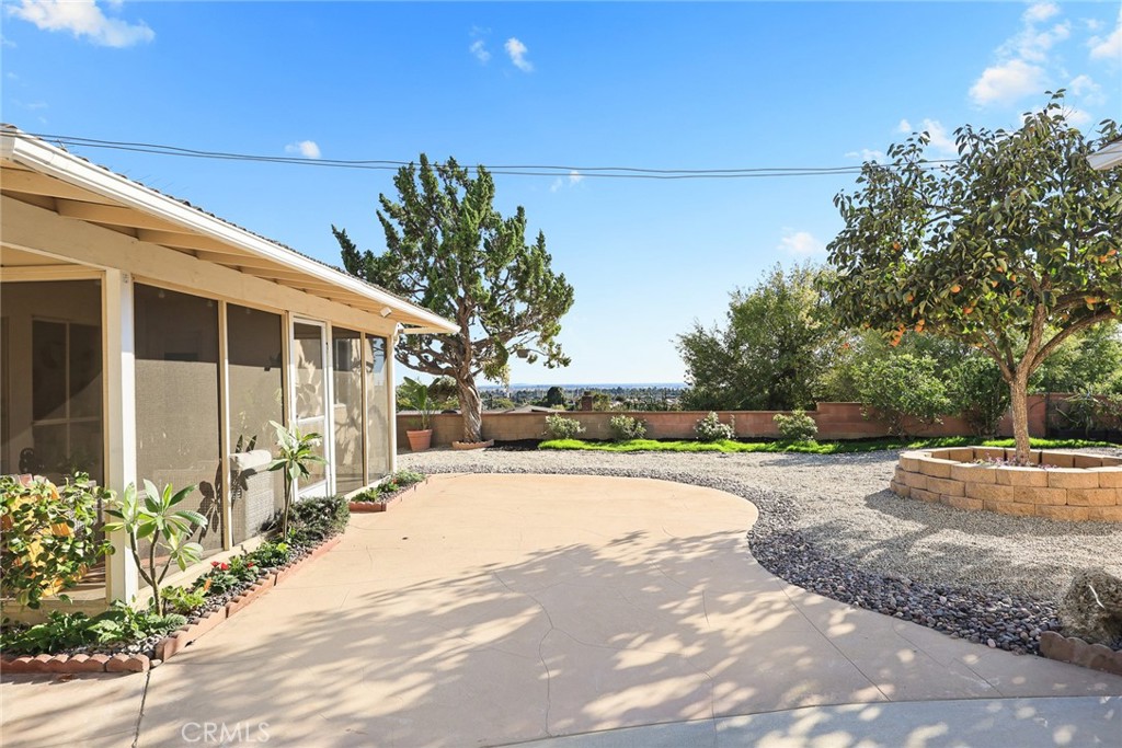 1301 S Lincoln Avenue Property Photo 46
