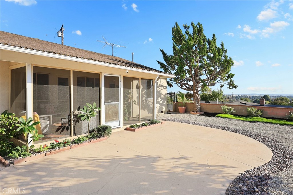 1301 S Lincoln Avenue Property Photo 47