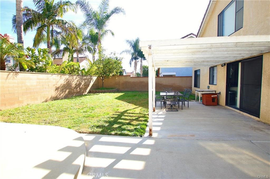 13597 Scarborough Property Photo 3