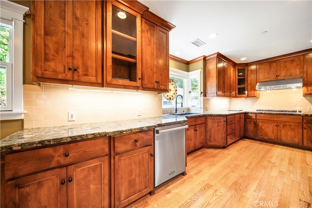 132 N Sunset Property Photo 17