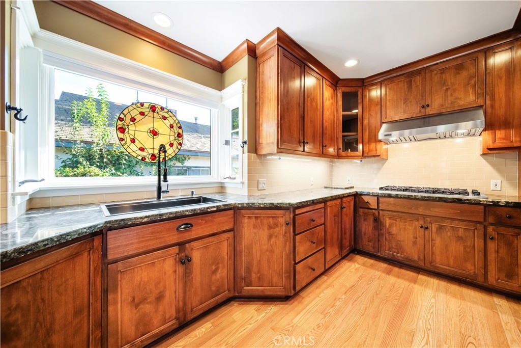 132 N Sunset Property Photo 18