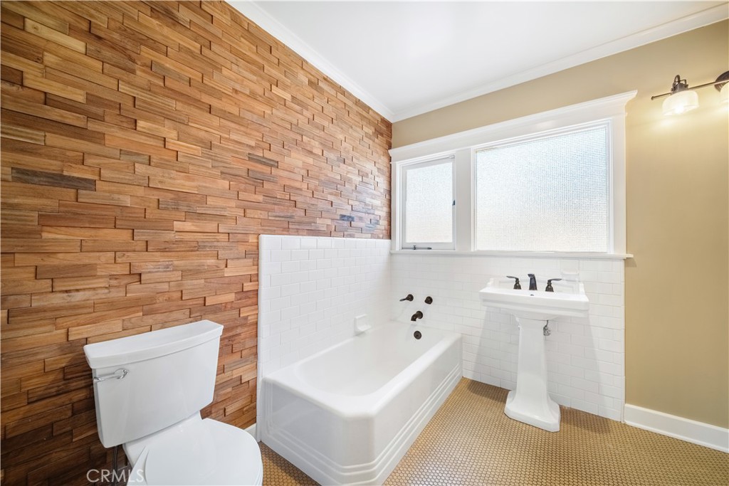 132 N Sunset Property Photo 33