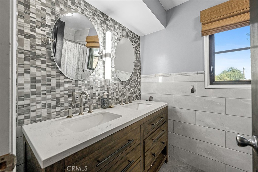 21132 E Cloverland Drive Property Photo 35