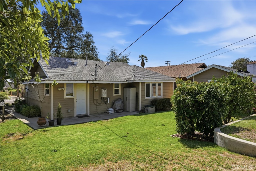 615 /617 Wildrose Property Photo 6