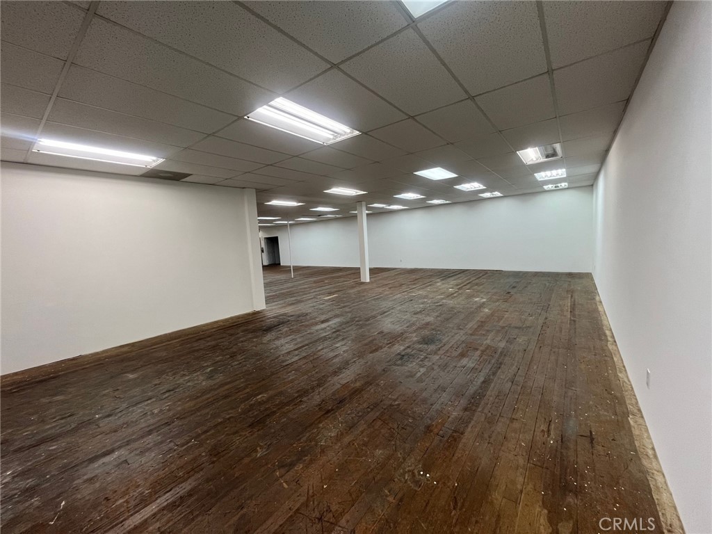 809 S Los Angeles Property Photo 5