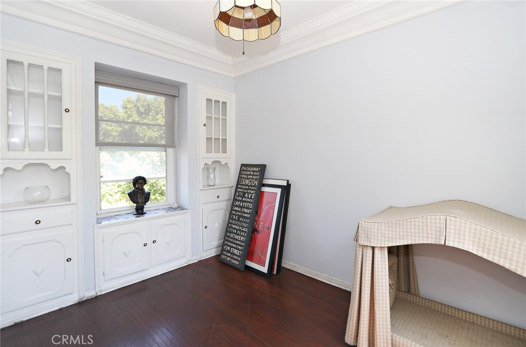 1222 S Cloverdale Property Photo 12