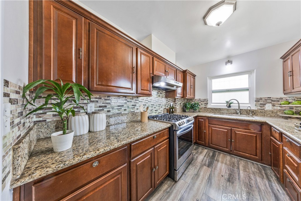 5446 Arden Property Photo 8