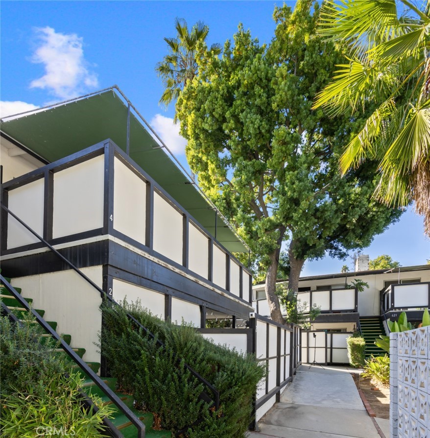 619 S Pasadena Avenue 3 Property Photo 1