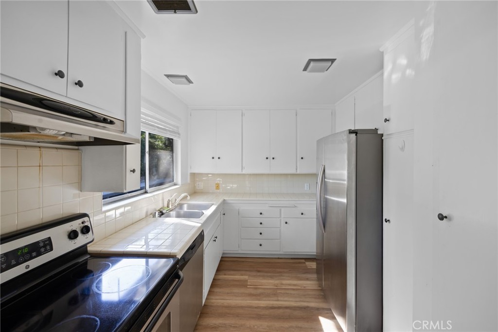 619 S Pasadena Avenue 3 Property Photo 7