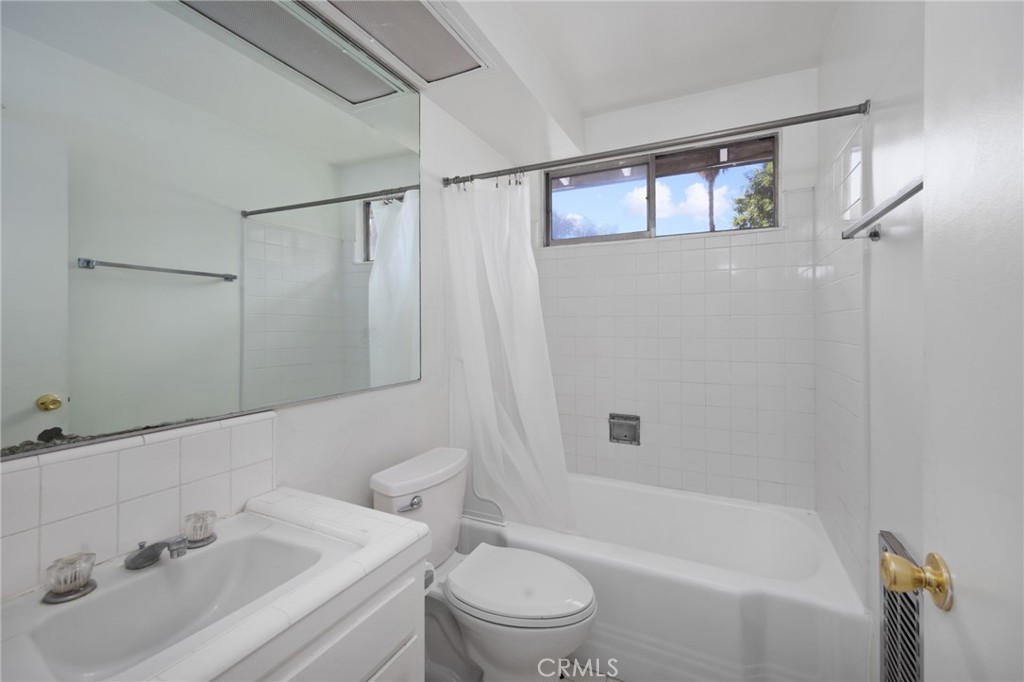 619 S Pasadena Avenue 3 Property Photo 12
