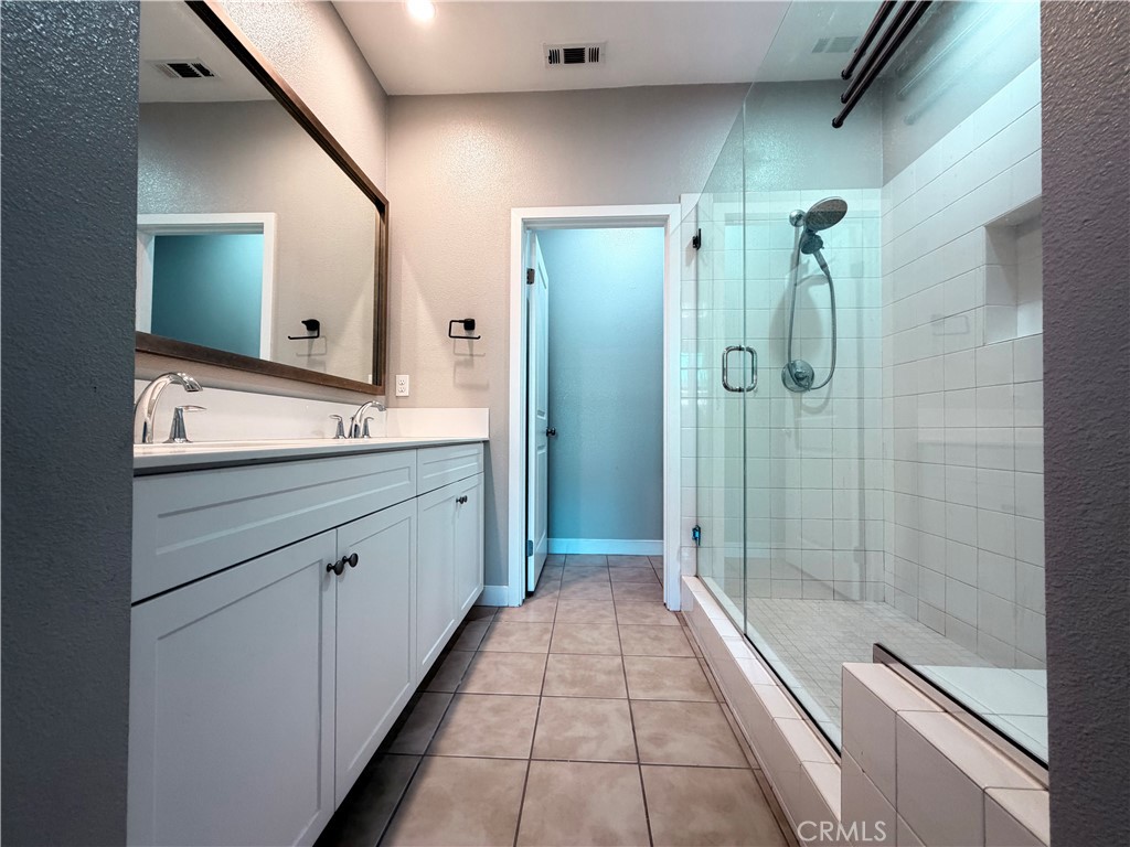621 W Foothill Property Photo 17