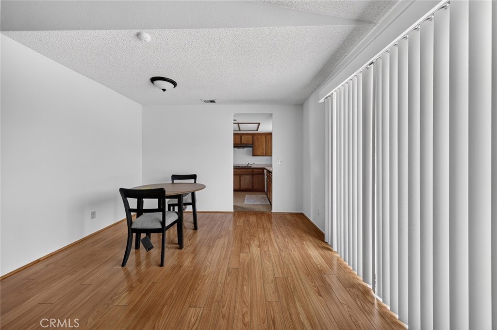 11054 Wesley Avenue Property Photo 11