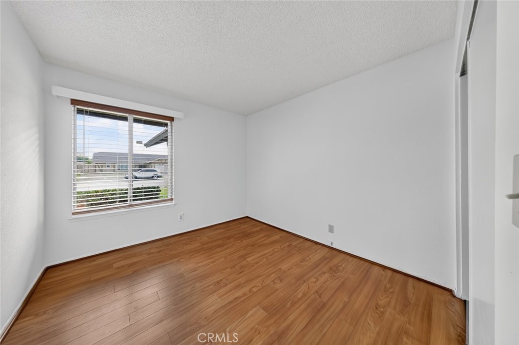 11054 Wesley Avenue Property Photo 14